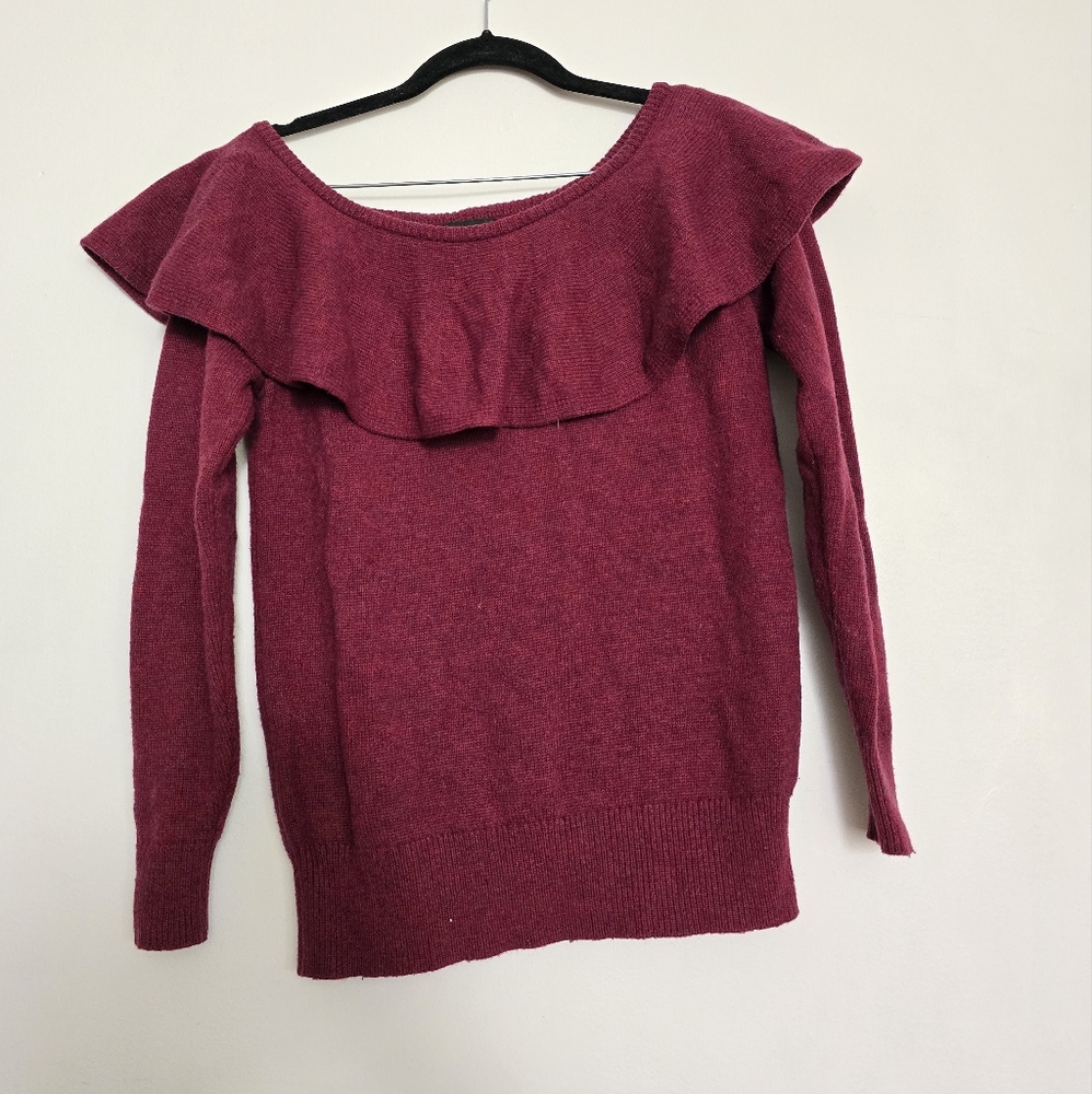 Banana Republic Maroon Burgundy Cashmere sweater Off Shoulder Ruffle